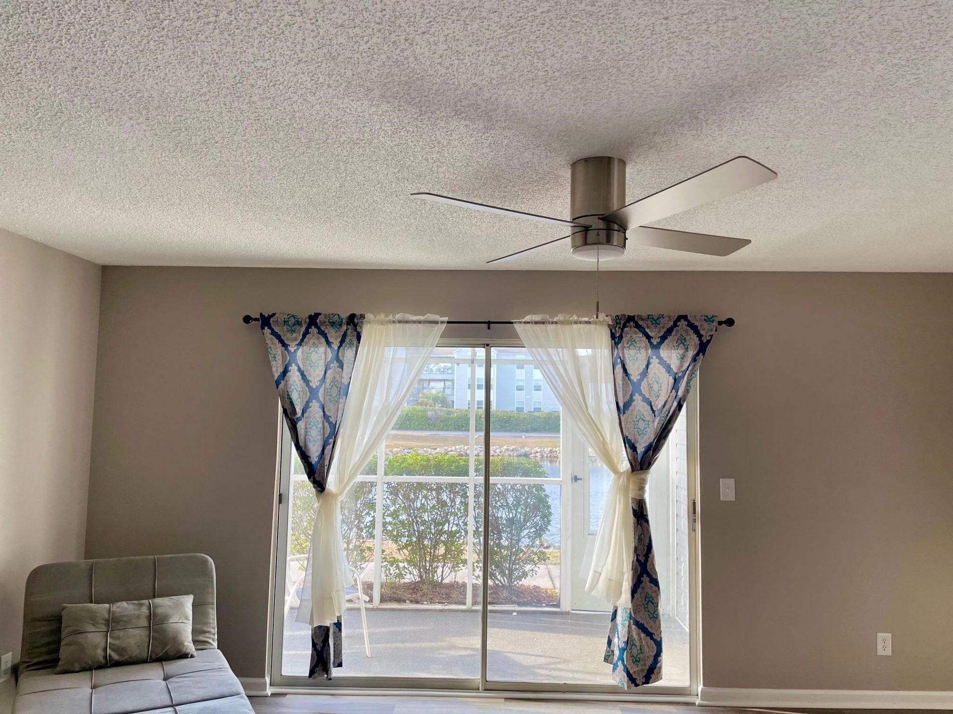 2258 Huntington Dr. Photo 19