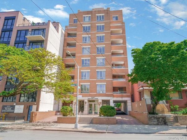 2525 Newtown Avenue, Unit 5D, Astoria, NY 11102