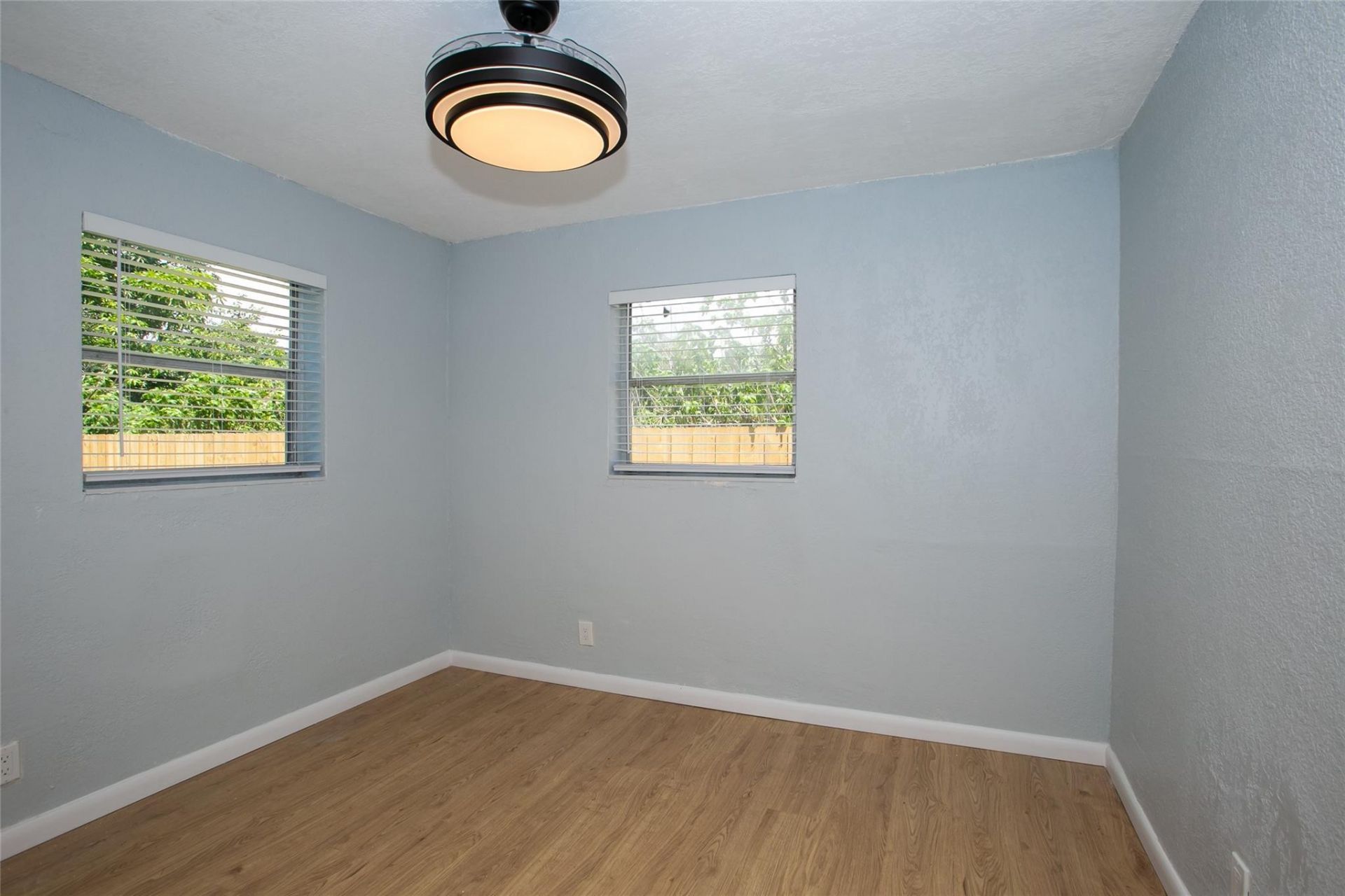 1135 NW 6th Avenue, Fort Lauderdale, FL 33311 Photo