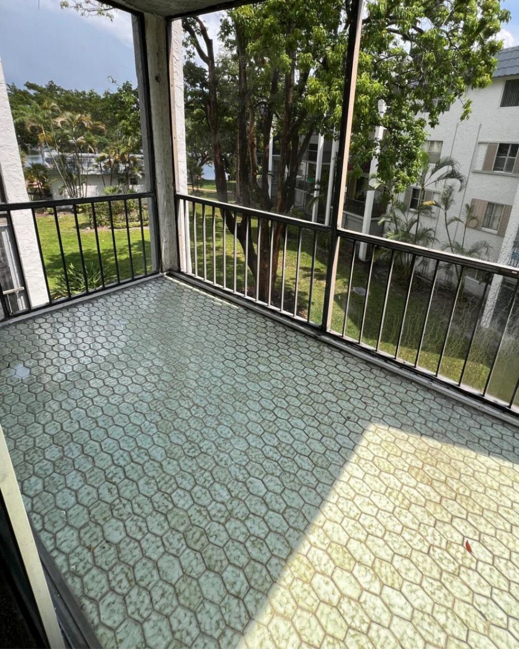 3360 Spanish Moss Terrace, Unit 313, Lauderhill, FL 33319 Photo