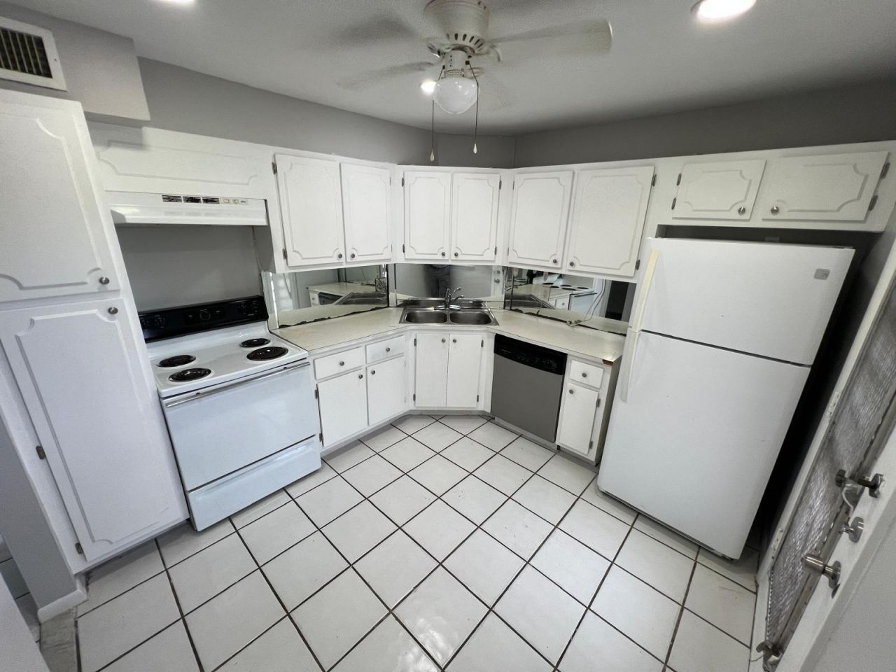 3360 Spanish Moss Terrace, Unit 313, Lauderhill, FL 33319 Photo