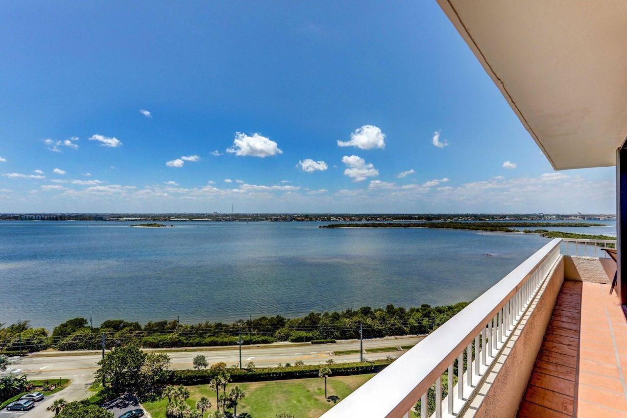 5510 N Ocean Drive, Unit 17d, Singer Island, FL 33404 Photo