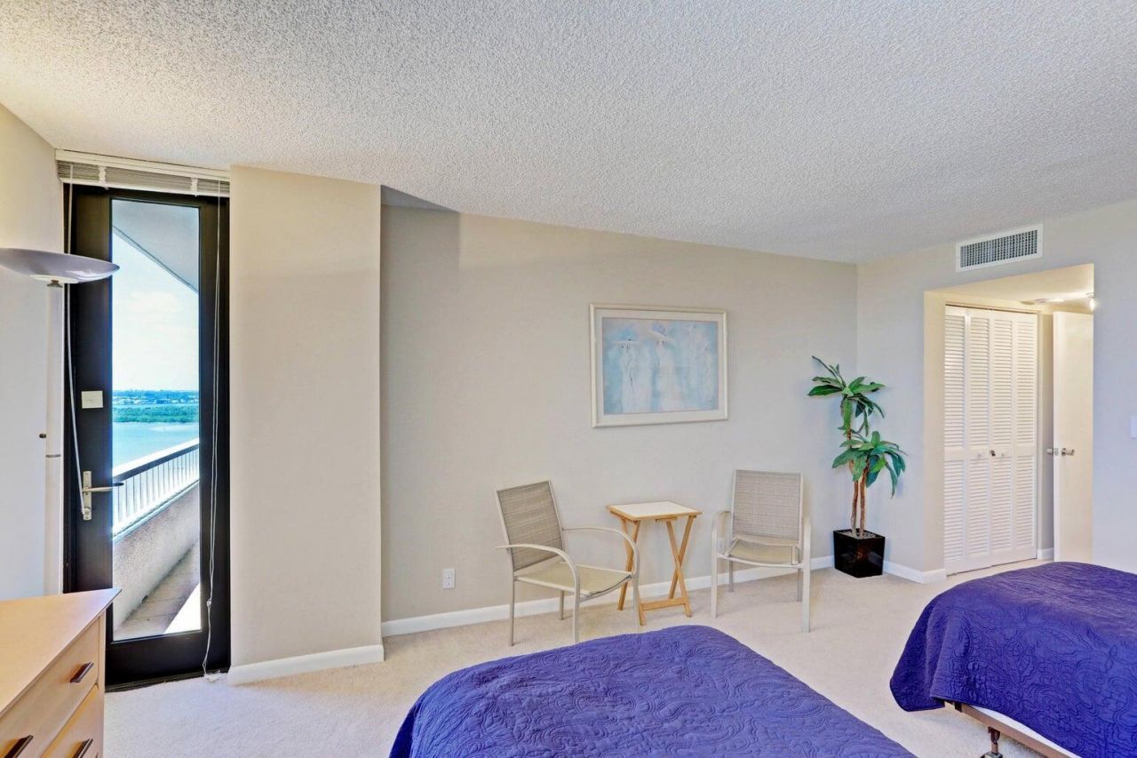 5510 N Ocean Drive, Unit 17d, Singer Island, FL 33404 Photo