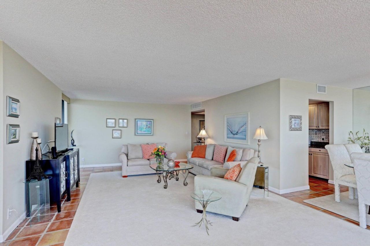5510 N Ocean Drive, Unit 17d, Singer Island, FL 33404 Photo