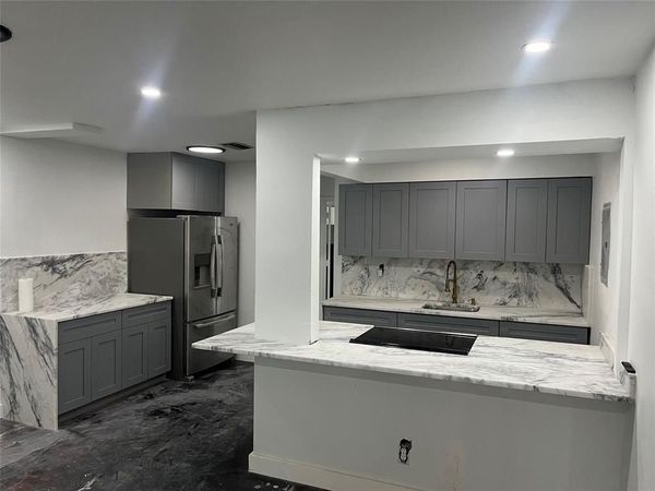 739 NE 13th Court, Unit 2, Fort Lauderdale, FL 33304
