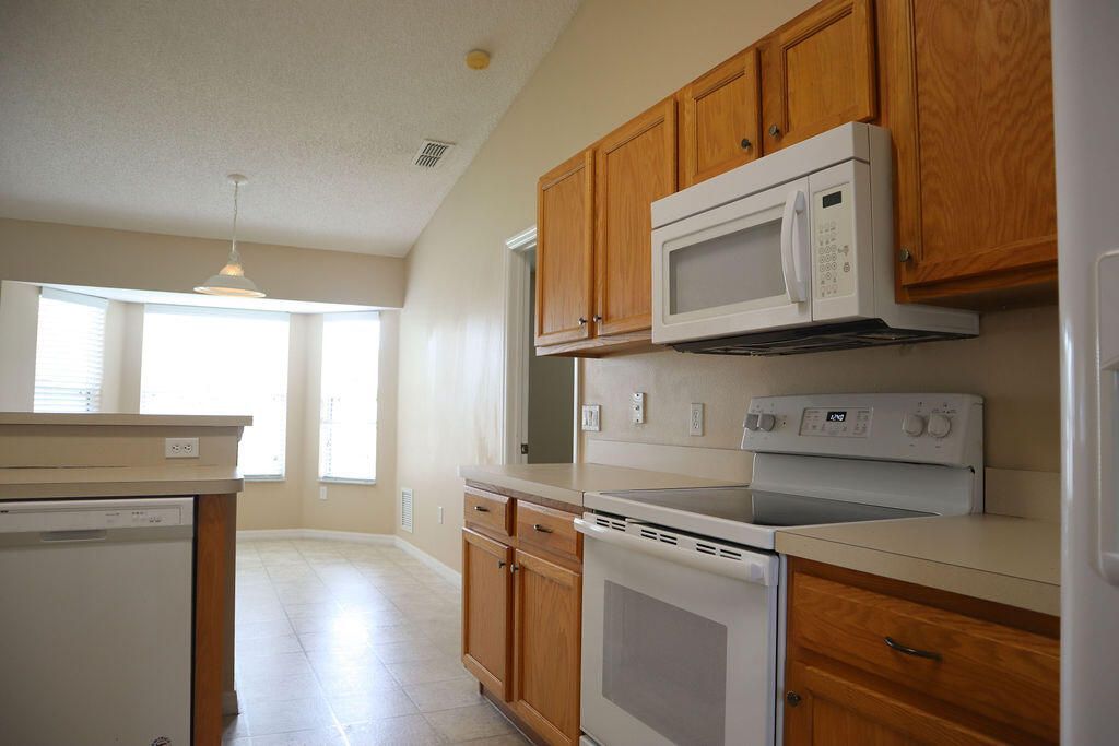 2392 SE Stonecrop Street, Port Saint Lucie, FL 34984 Photo