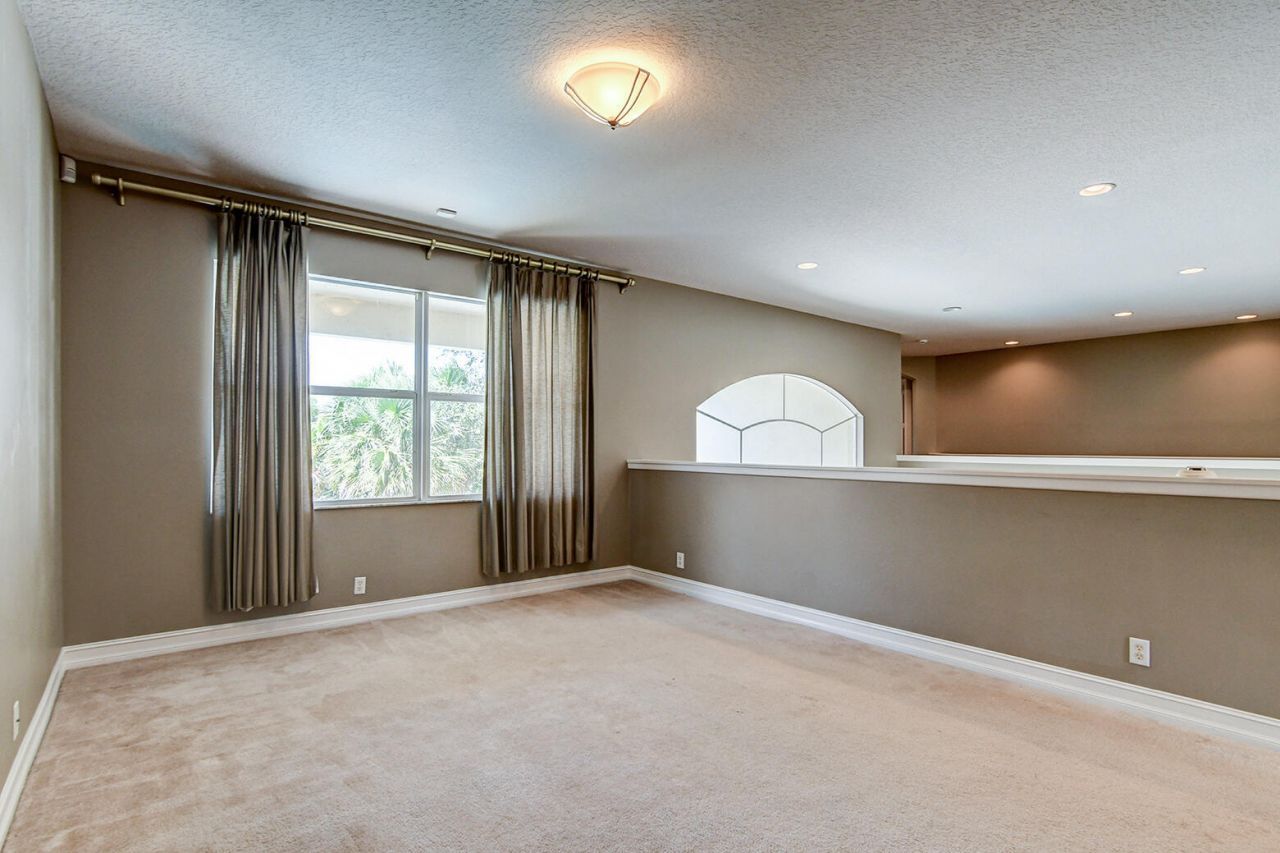 670 Edgebrook Lane, West Palm Beach, FL 33411 Photo