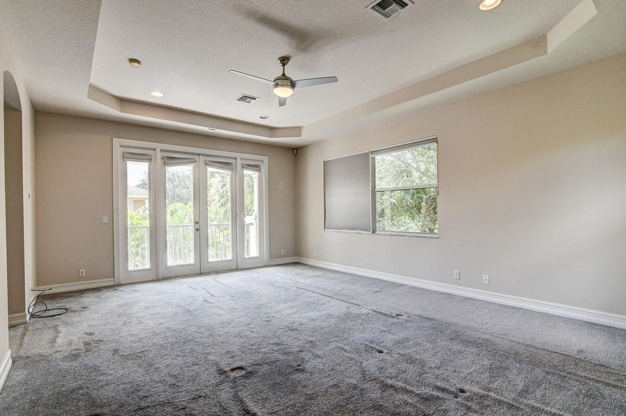 670 Edgebrook Lane, West Palm Beach, FL 33411 Photo