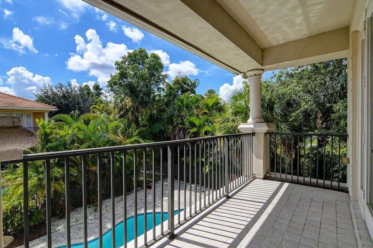 670 Edgebrook Lane, West Palm Beach, FL 33411 Photo
