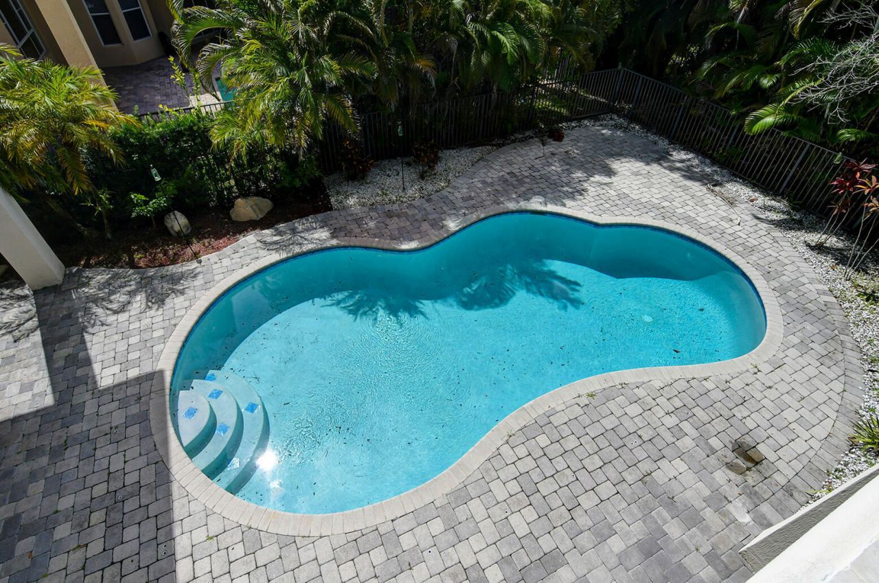 670 Edgebrook Lane, West Palm Beach, FL 33411 Photo