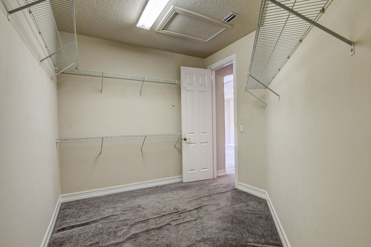 670 Edgebrook Lane, West Palm Beach, FL 33411 Photo
