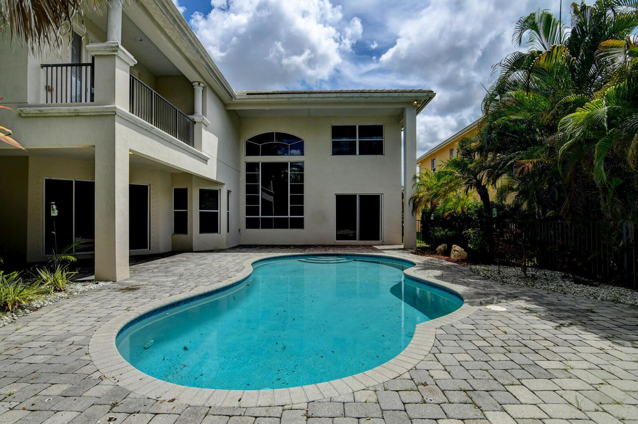 670 Edgebrook Lane, West Palm Beach, FL 33411 Photo