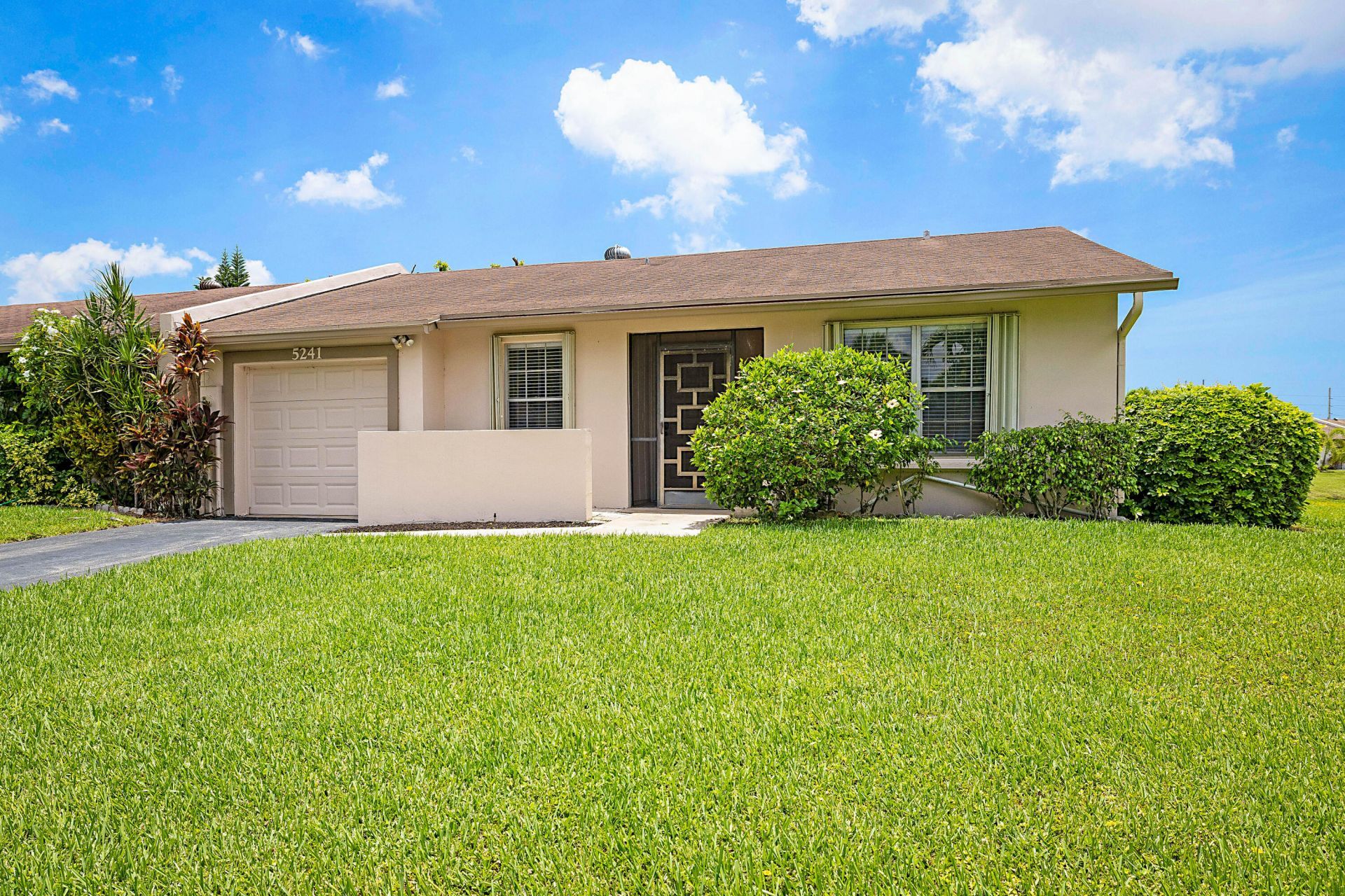 5241 Breadfruit Circle, Delray Beach, FL 33484 Photo