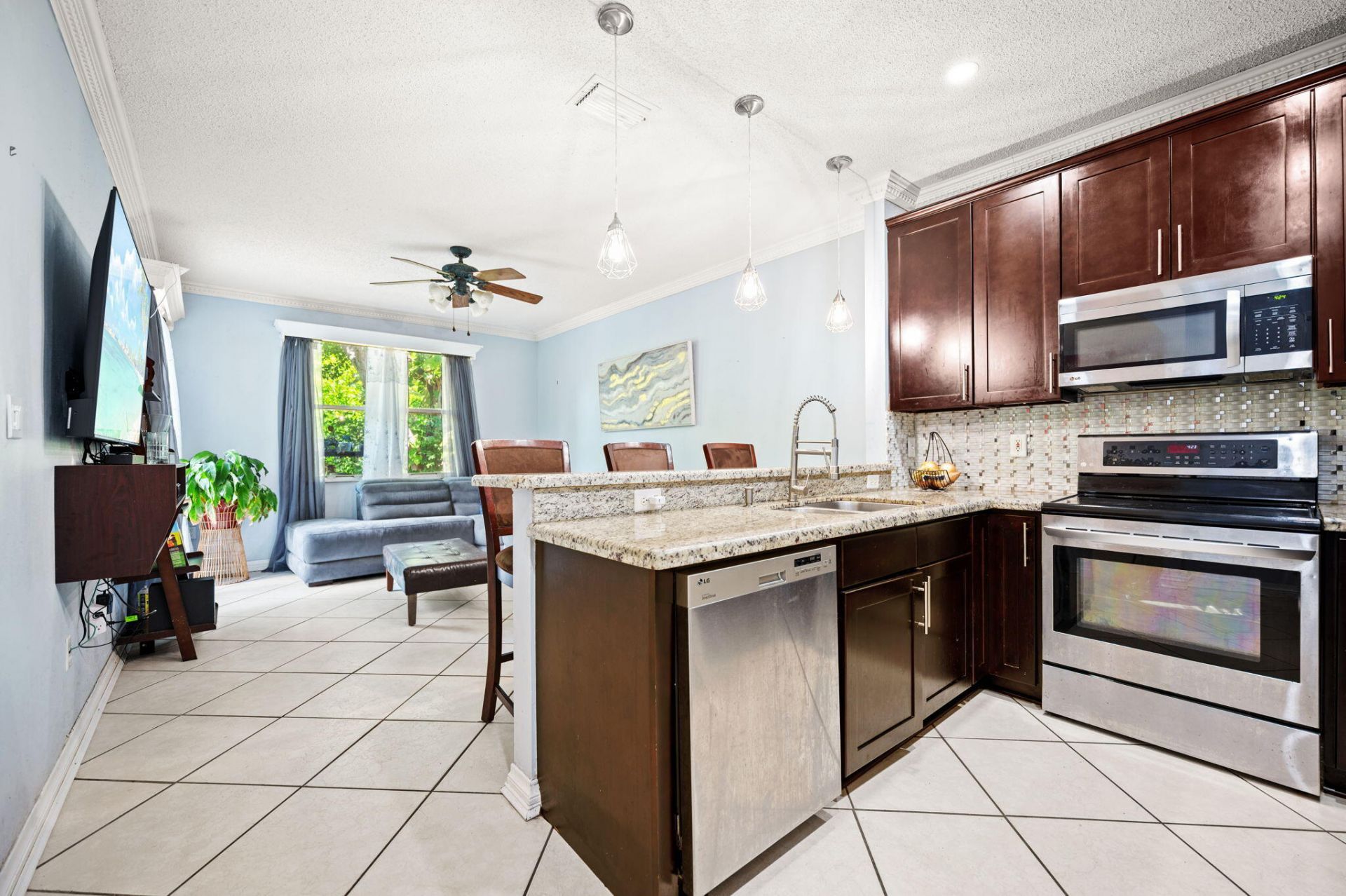 483 NW 87th Terrace, Coral Springs, FL 33071 Photo