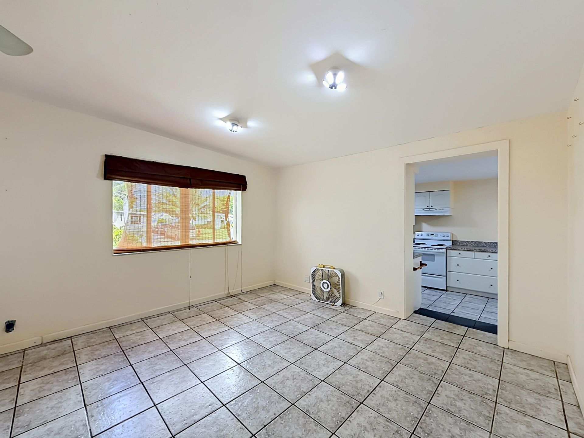 2066 Tarragon Road, West Palm Beach, FL 33415 Photo