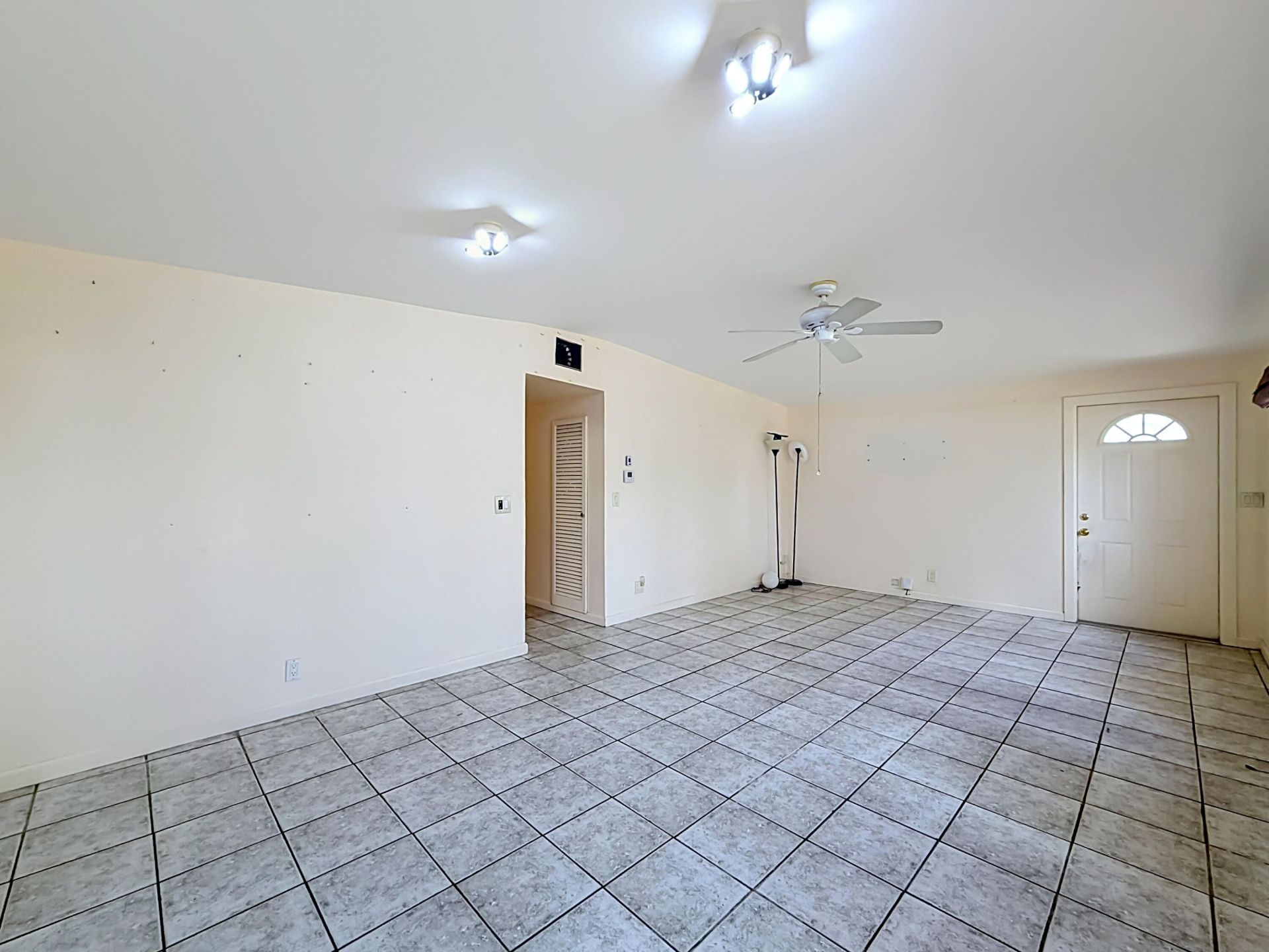 2066 Tarragon Road, West Palm Beach, FL 33415 Photo