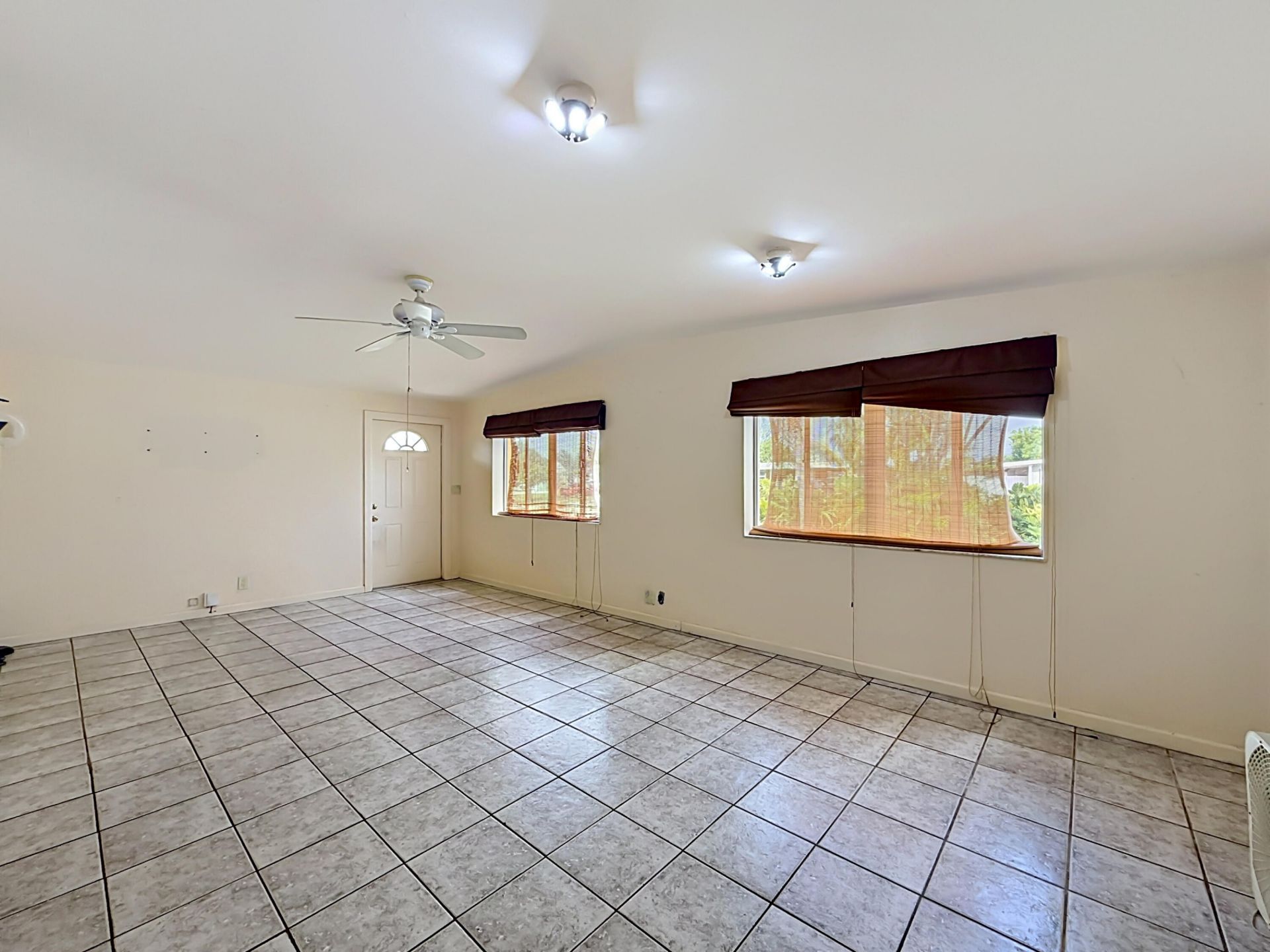 2066 Tarragon Road, West Palm Beach, FL 33415 Photo