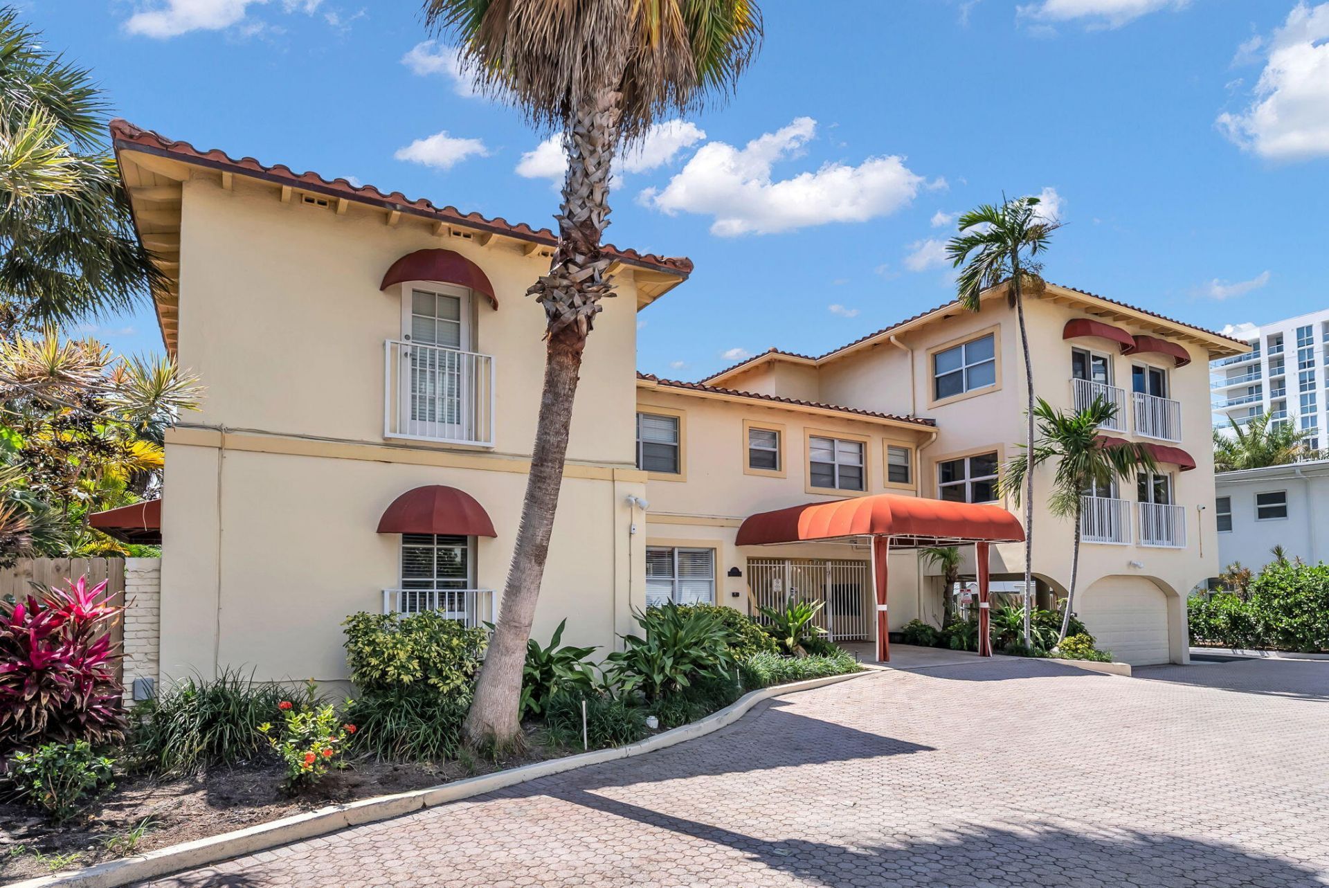 341 N Birch Road, Unit 206, Fort Lauderdale, FL 33304 Photo