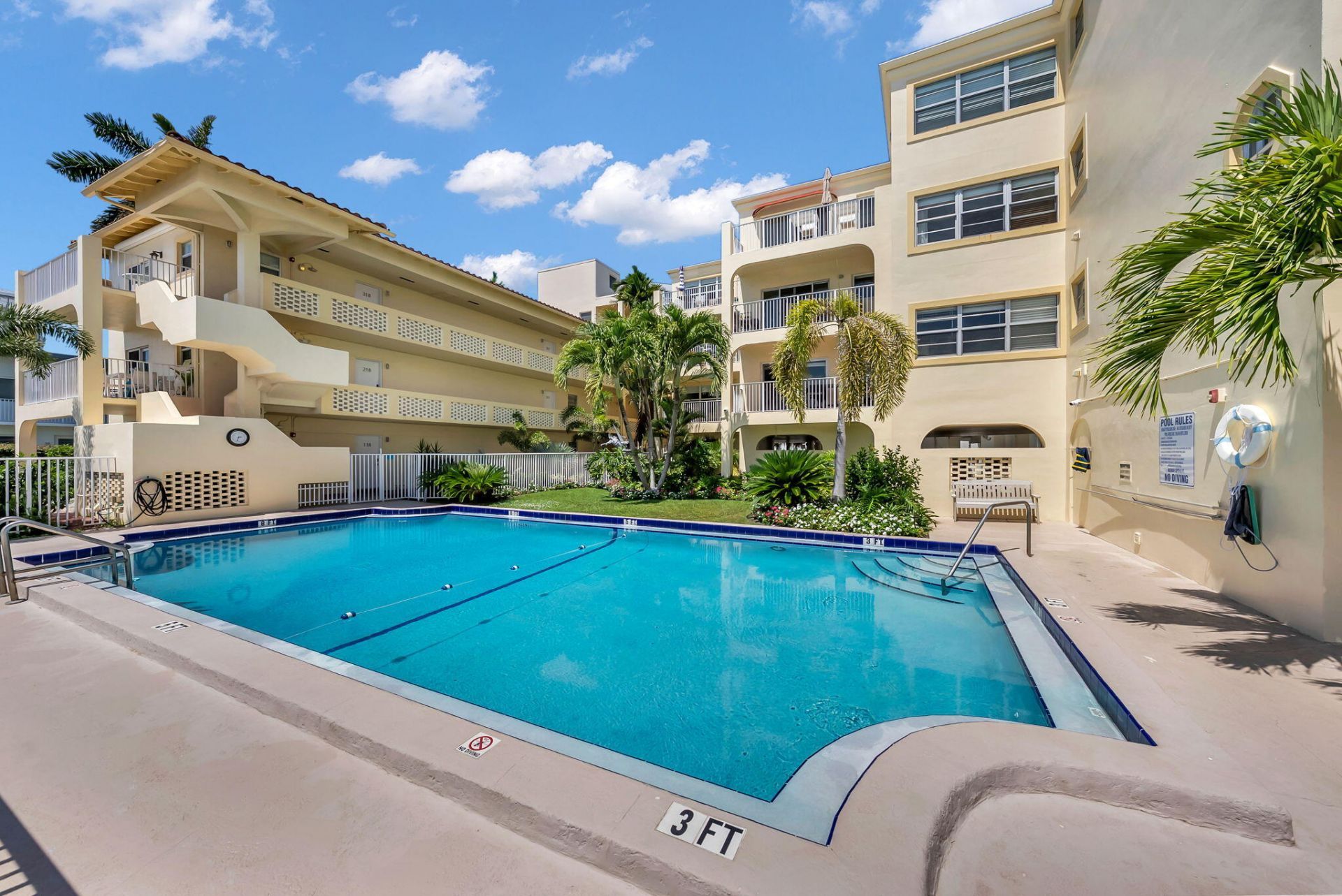 341 N Birch Road, Unit 206, Fort Lauderdale, FL 33304 Photo