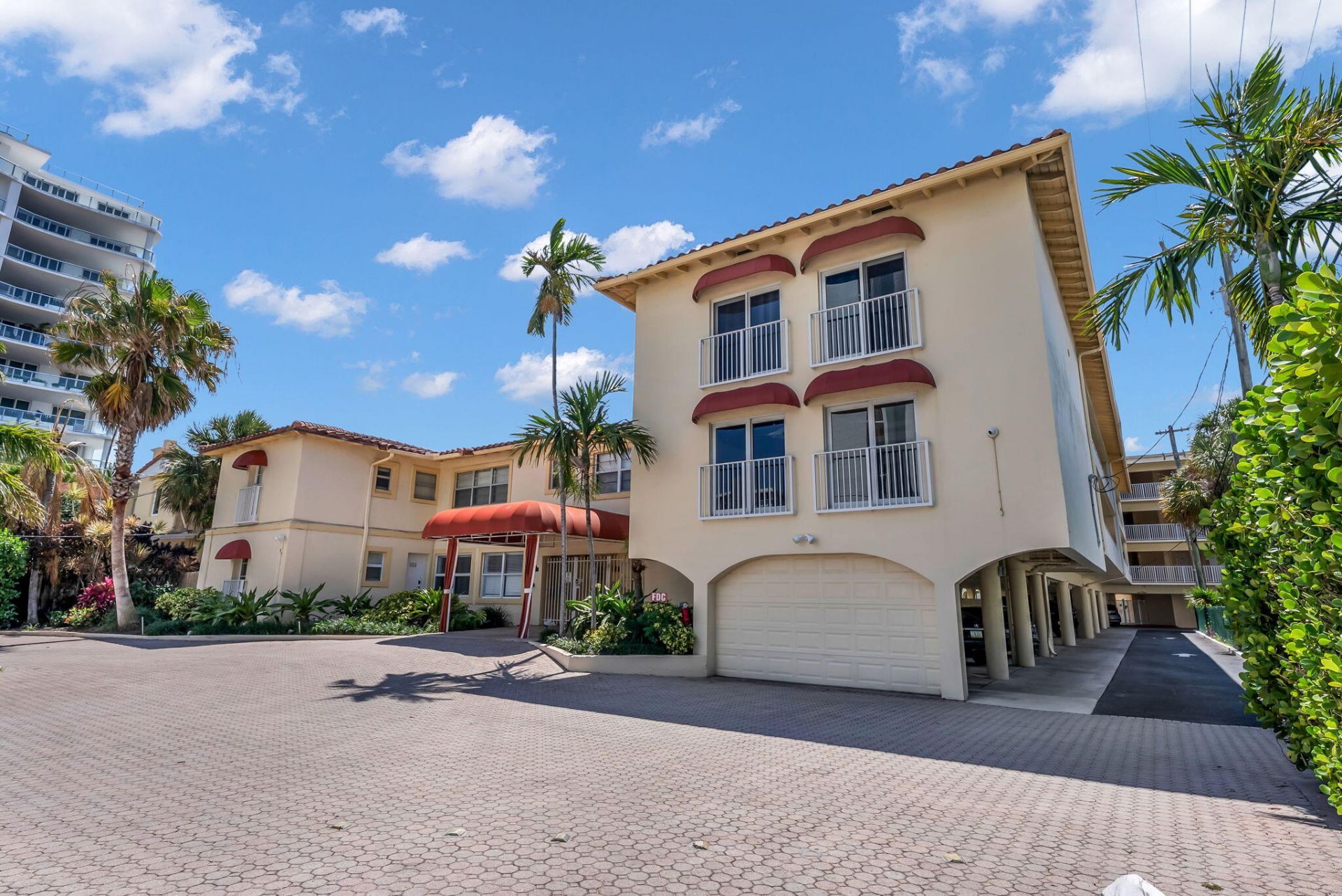 341 N Birch Road, Unit 206, Fort Lauderdale, FL 33304 Photo