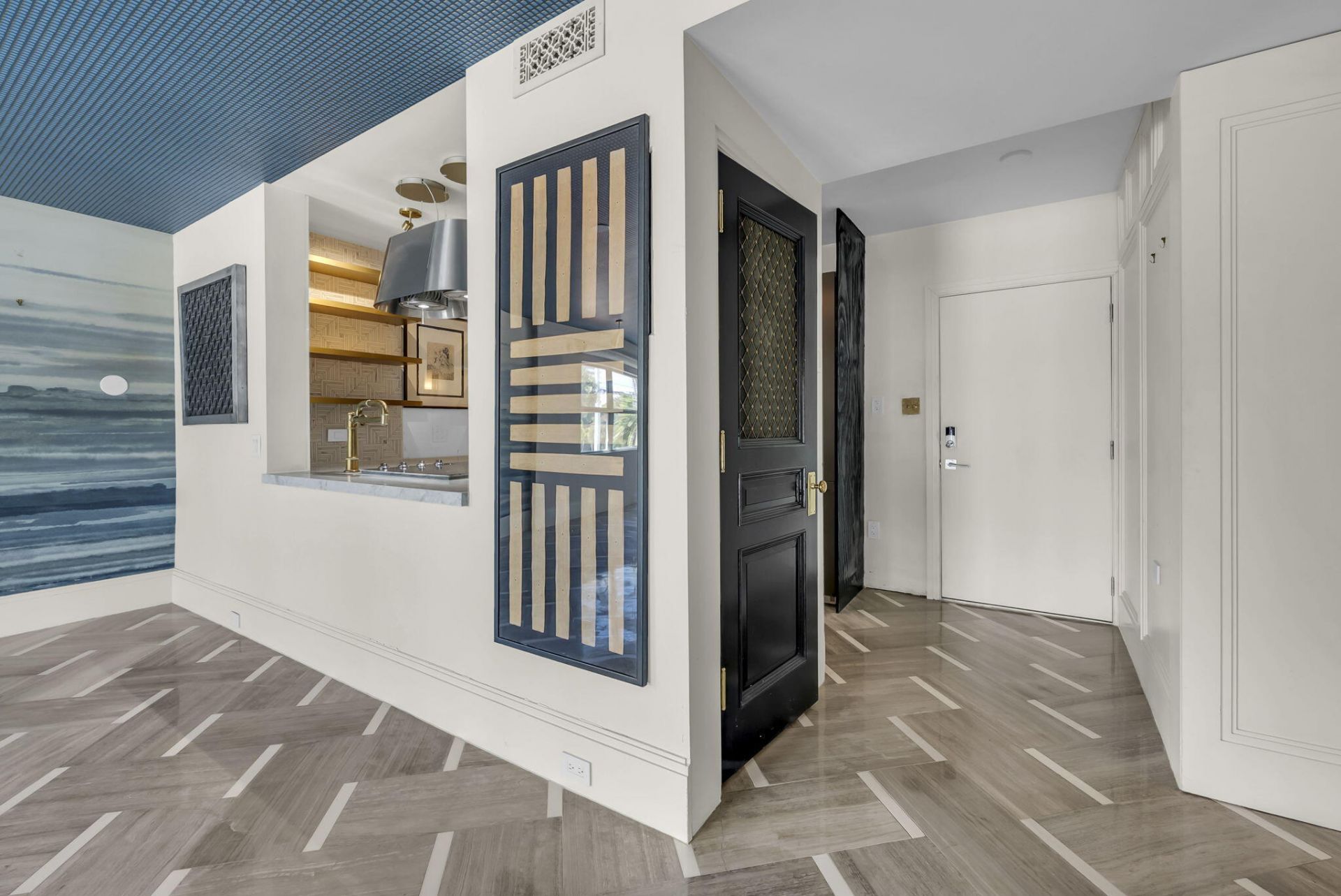 341 N Birch Road, Unit 206, Fort Lauderdale, FL 33304 Photo
