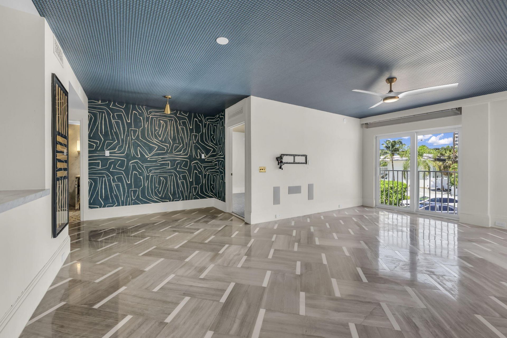 341 N Birch Road, Unit 206, Fort Lauderdale, FL 33304 Photo