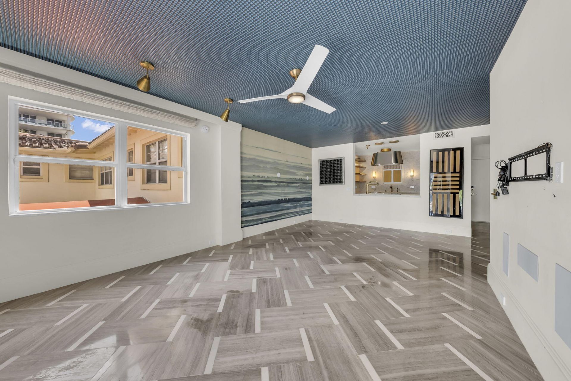 341 N Birch Road, Unit 206, Fort Lauderdale, FL 33304 Photo