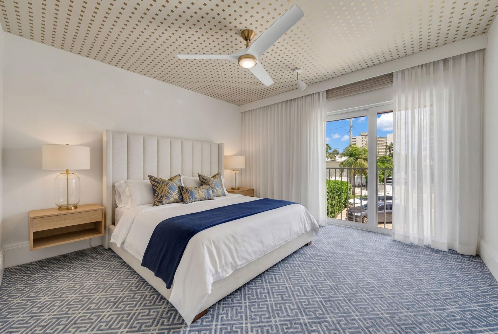 341 N Birch Road, Unit 206, Fort Lauderdale, FL 33304 Photo