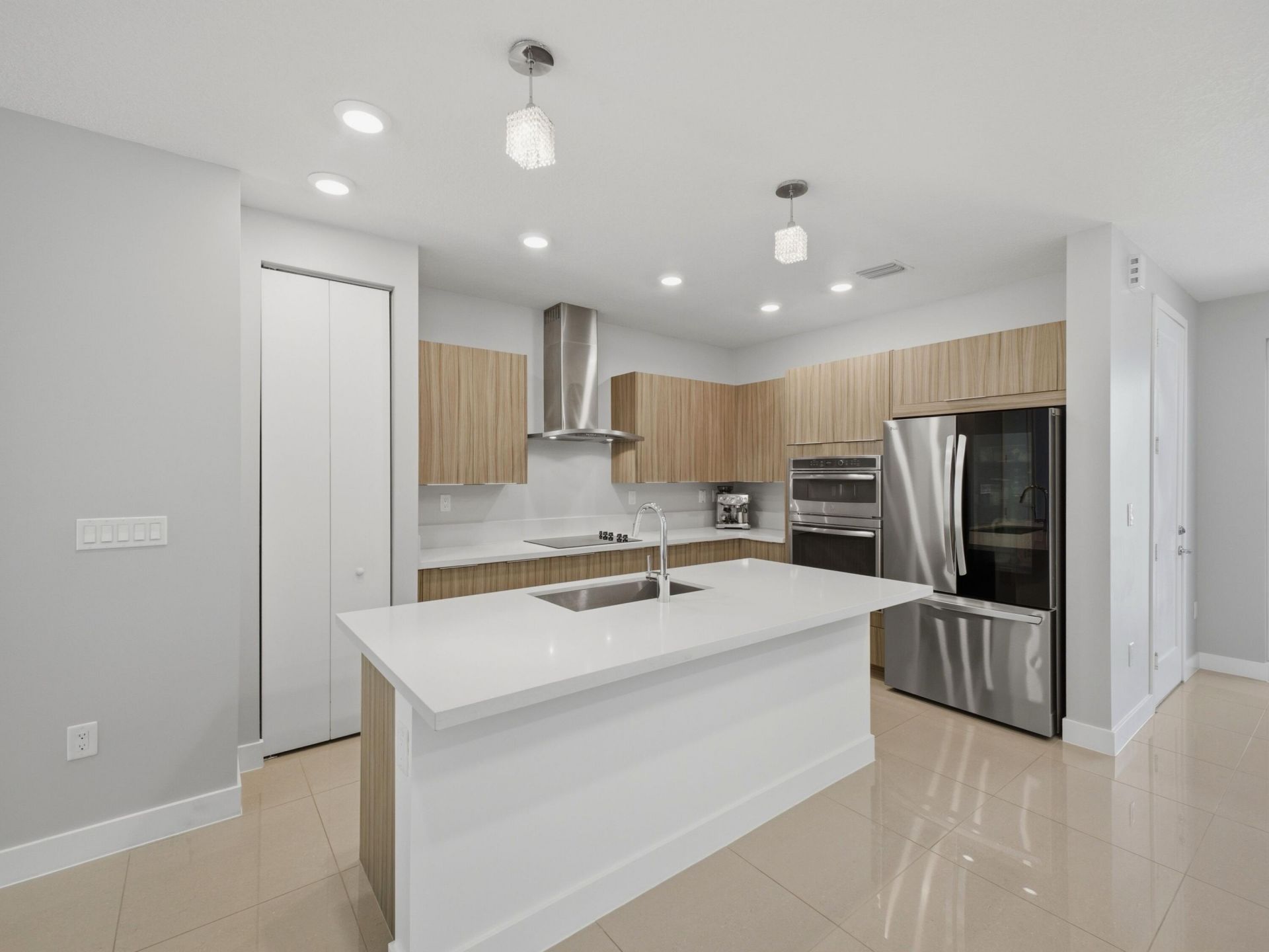 6642 NW 103rd Parkway, Unit 6642, Doral, FL 33178 Photo