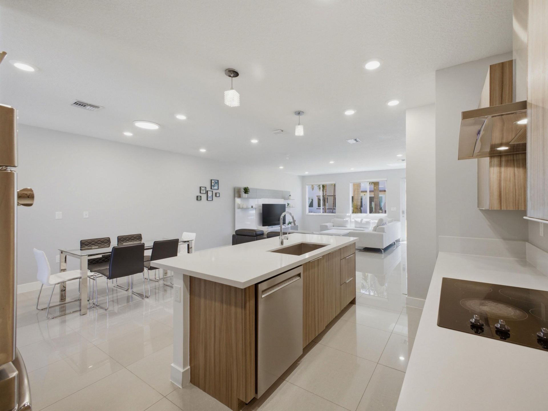 6642 NW 103rd Parkway, Unit 6642, Doral, FL 33178 Photo