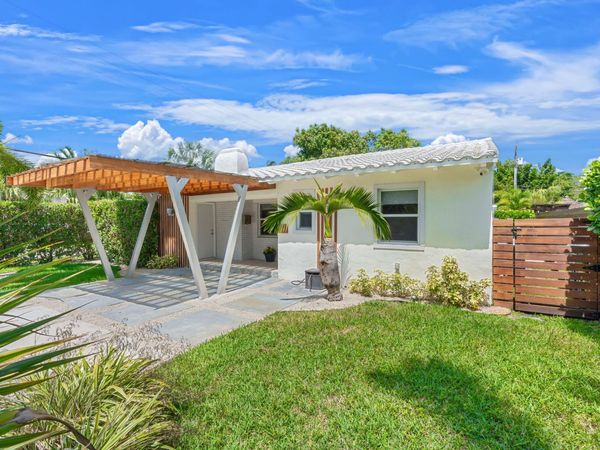 648 NE 17th Avenue, Fort Lauderdale, FL 33304
