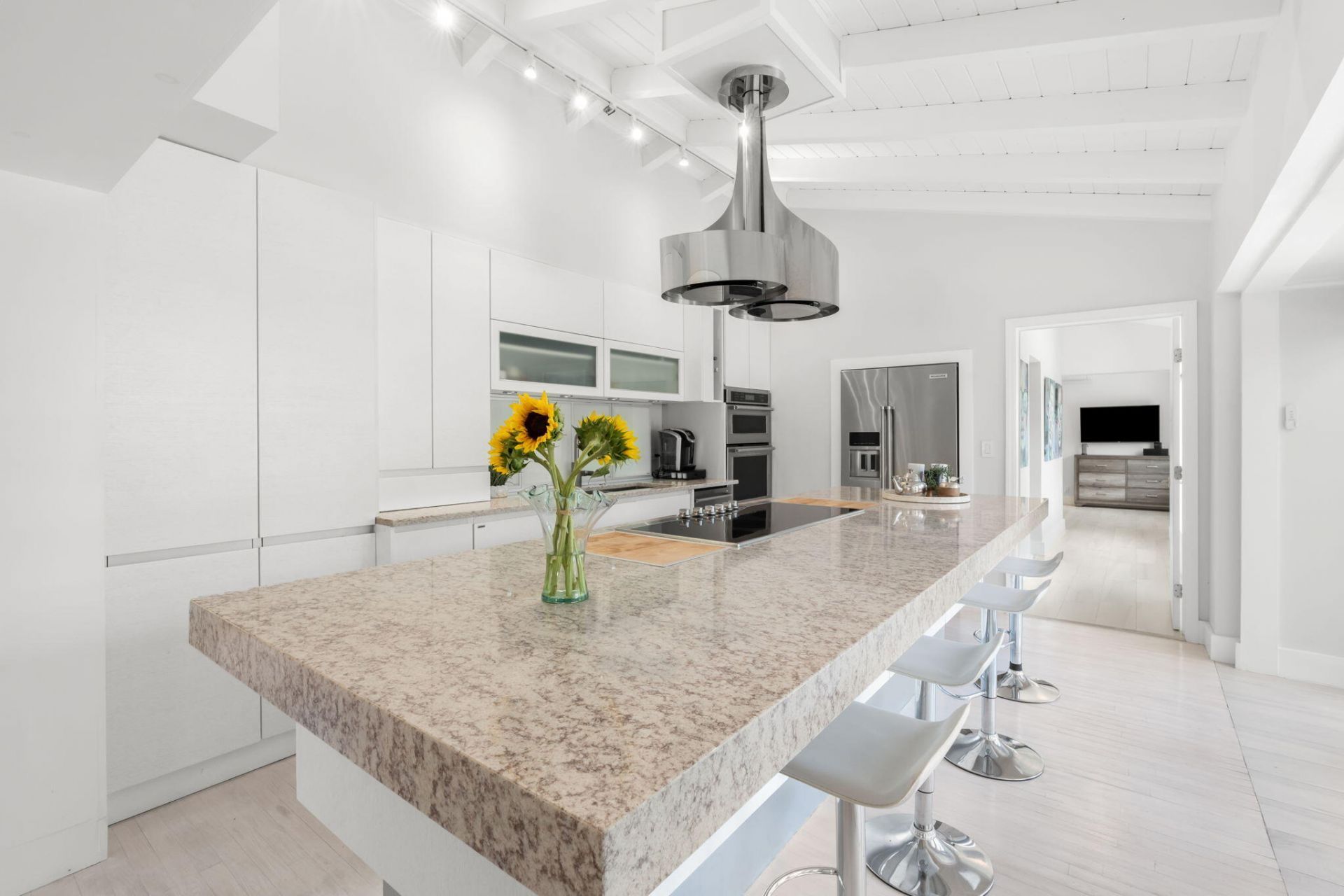 648 NE 17th Avenue, Fort Lauderdale, FL 33304 Photo