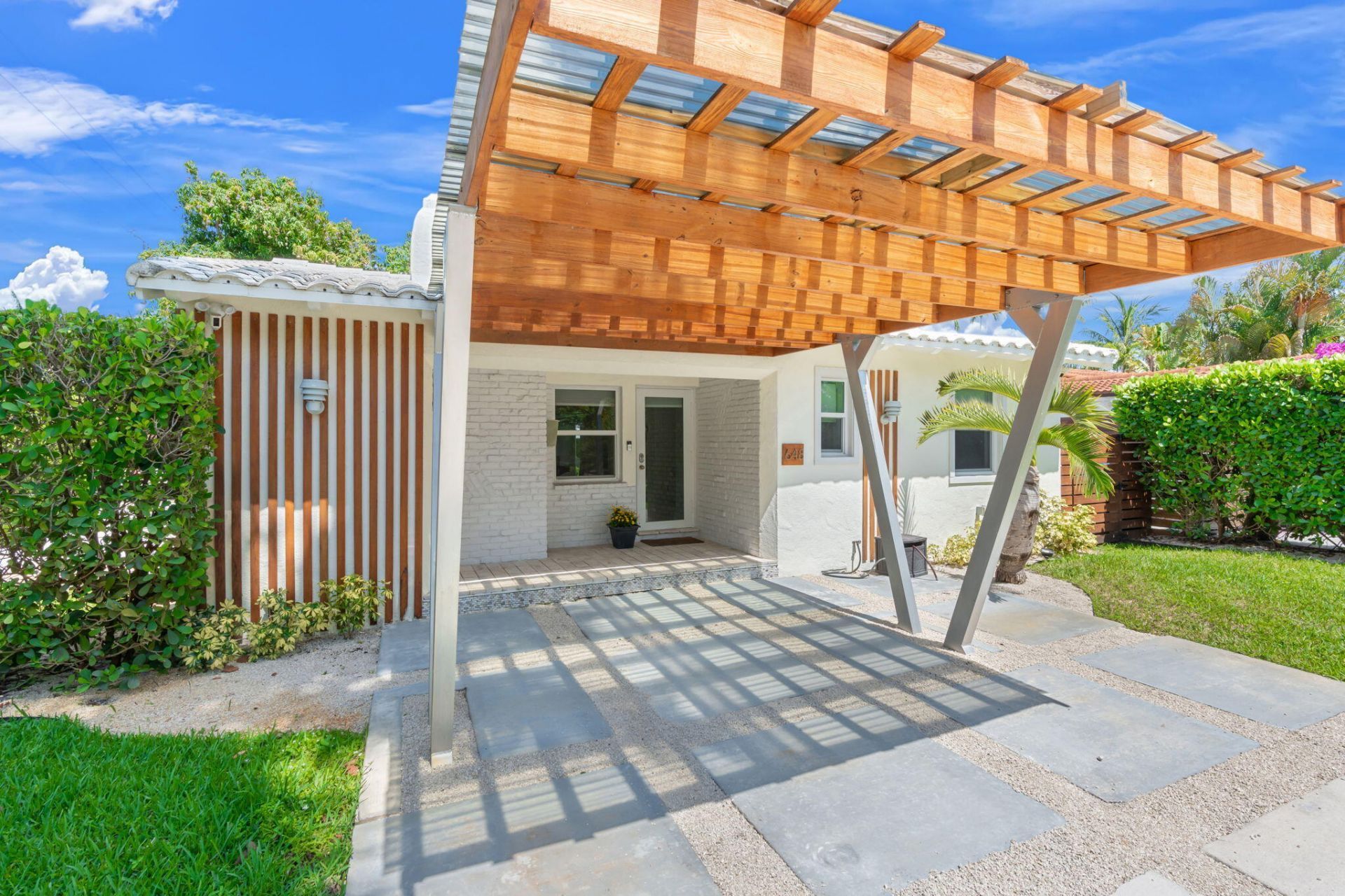 648 NE 17th Avenue, Fort Lauderdale, FL 33304 Photo
