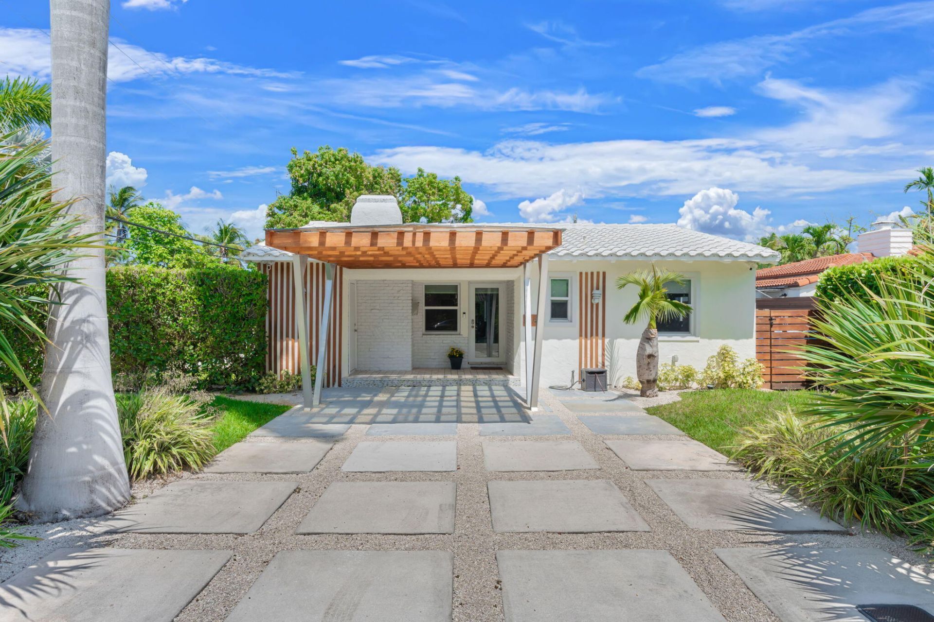 648 NE 17th Avenue, Fort Lauderdale, FL 33304 Photo