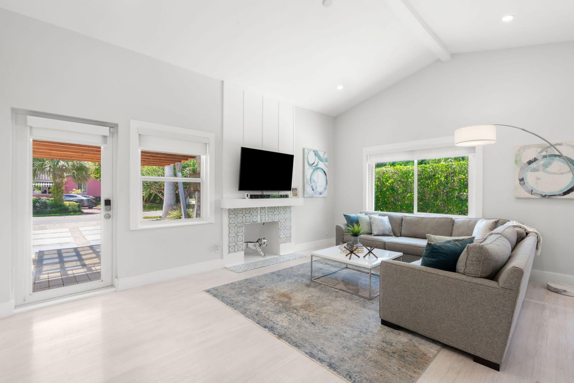 648 NE 17th Avenue, Fort Lauderdale, FL 33304 Photo