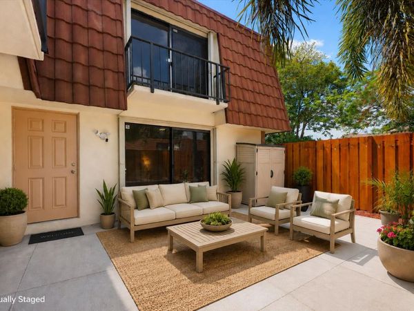 3010 San Clara Drive, Unit 19-c, Delray Beach, FL 33445