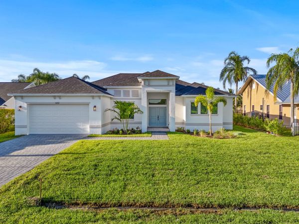 632 SE Seahouse Drive, Port St. Lucie, FL 34983