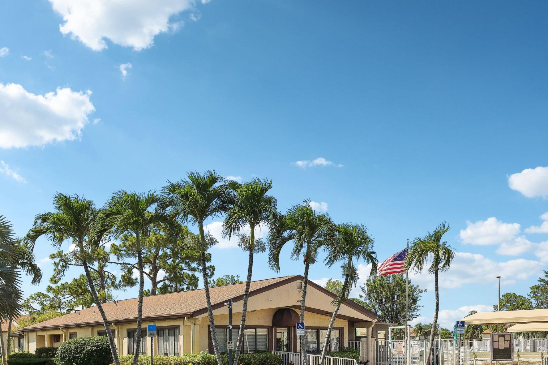 306 Knotty Pine Circle, Unit A-2, Greenacres, FL 33463 Photo