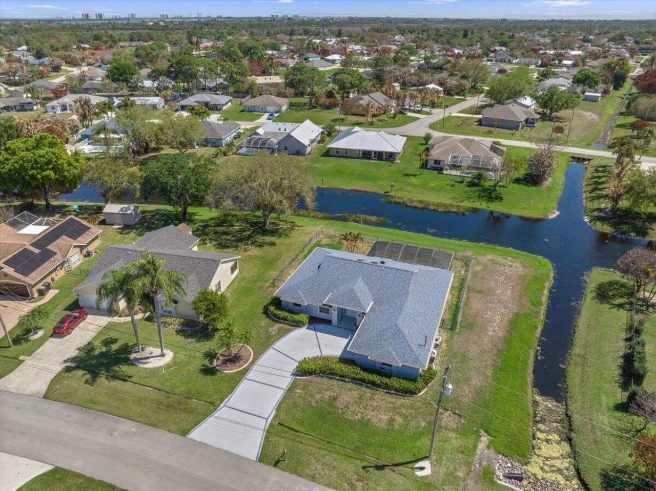 1902 SE Gaskins Circle, Port Saint Lucie, FL 34952 Photo