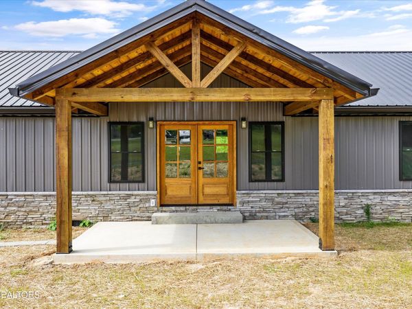 410 Povo Rd, Madisonville, TN 37354