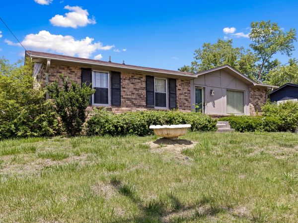 4137 Boyd Dr , Nashville, TN 37218
