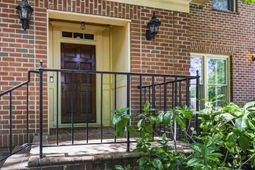 717 Poinsettia Street  photo 4
