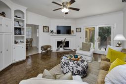 717 Poinsettia Street  photo 4