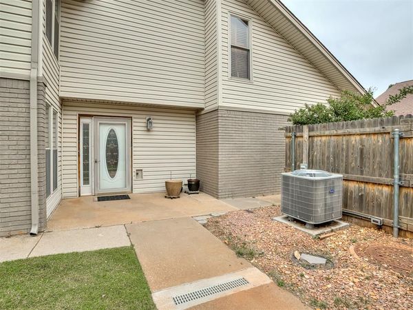11374 Benttree Circle, Unit 11374, Oklahoma City, OK 73120
