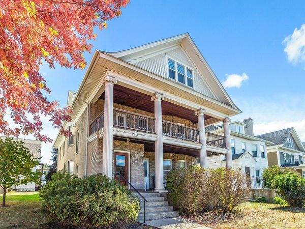 2209 Pleasant Avenue , Minneapolis, MN 55404