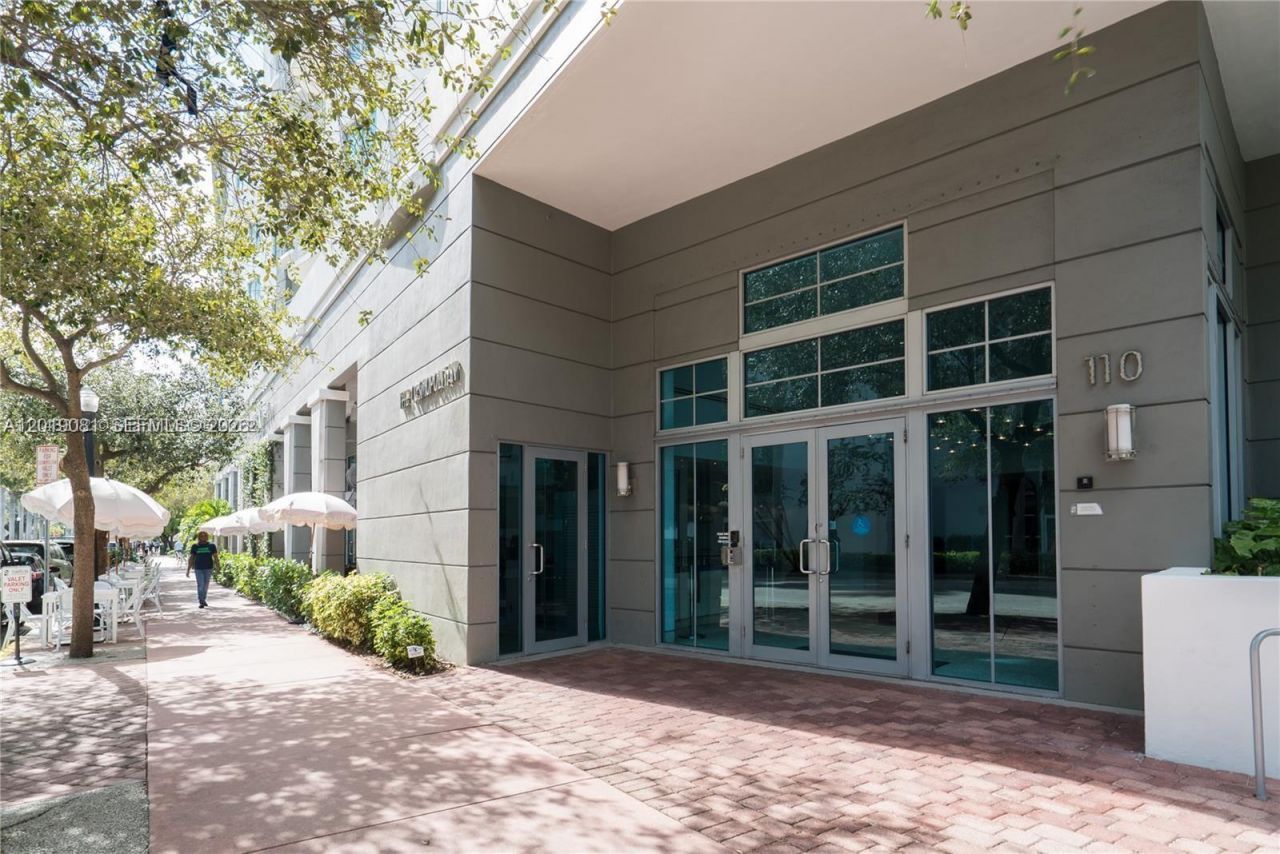 110 Washington Ave , Unit 2520, Miami Beach, FL 33139 Photo