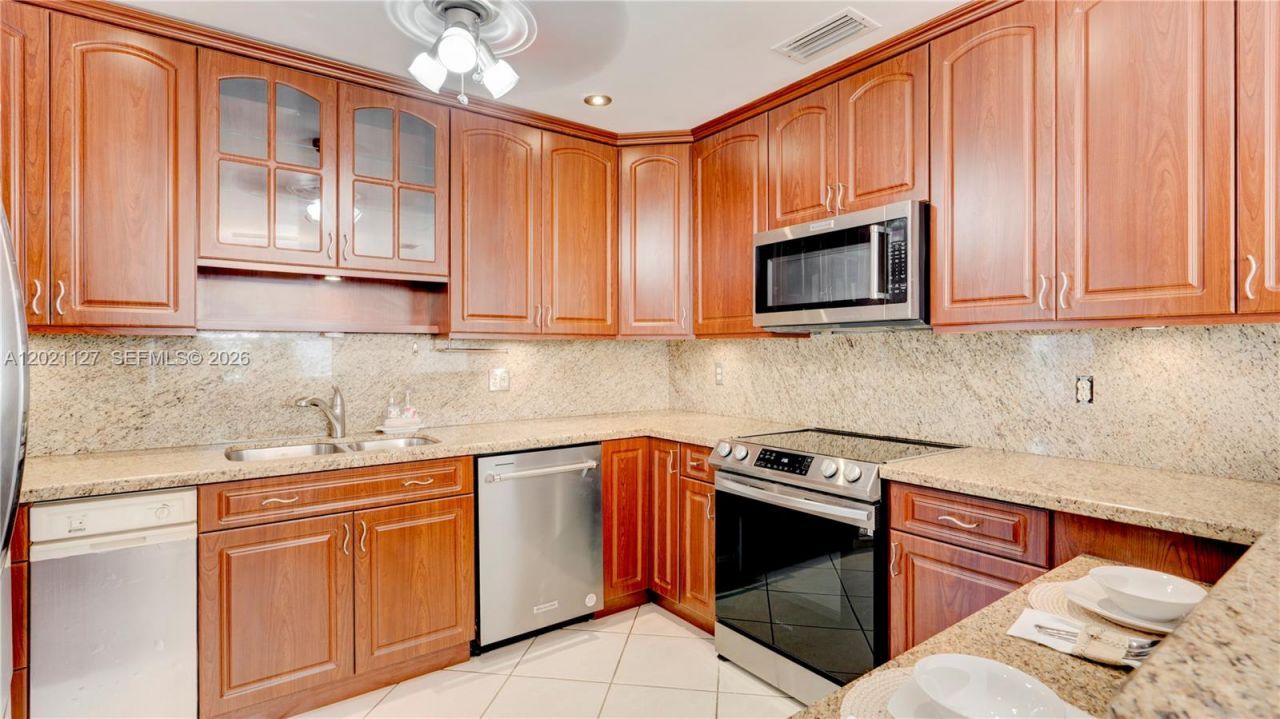 3611 SW 23rd St, Miami, FL 33145 Photo