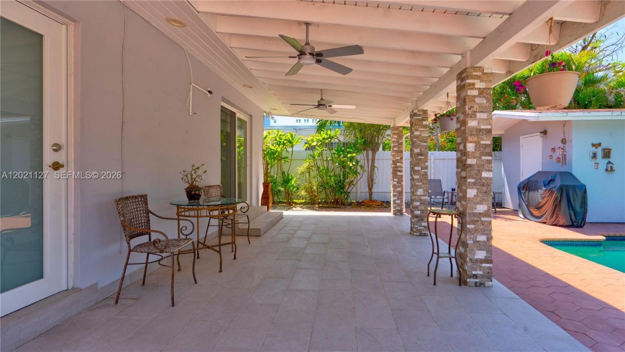 3611 SW 23rd St, Miami, FL 33145 Photo