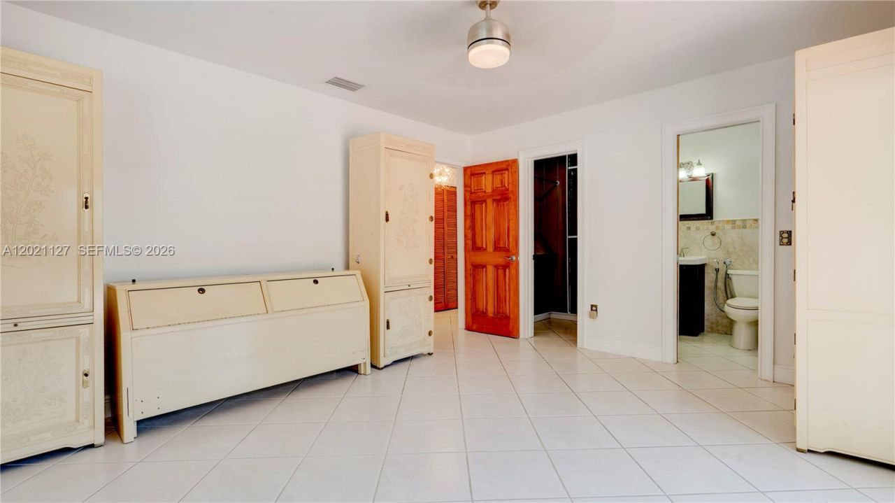 3611 SW 23rd St, Miami, FL 33145 Photo