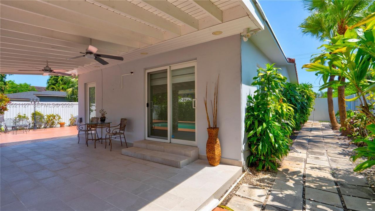 3611 SW 23rd St, Miami, FL 33145 Photo